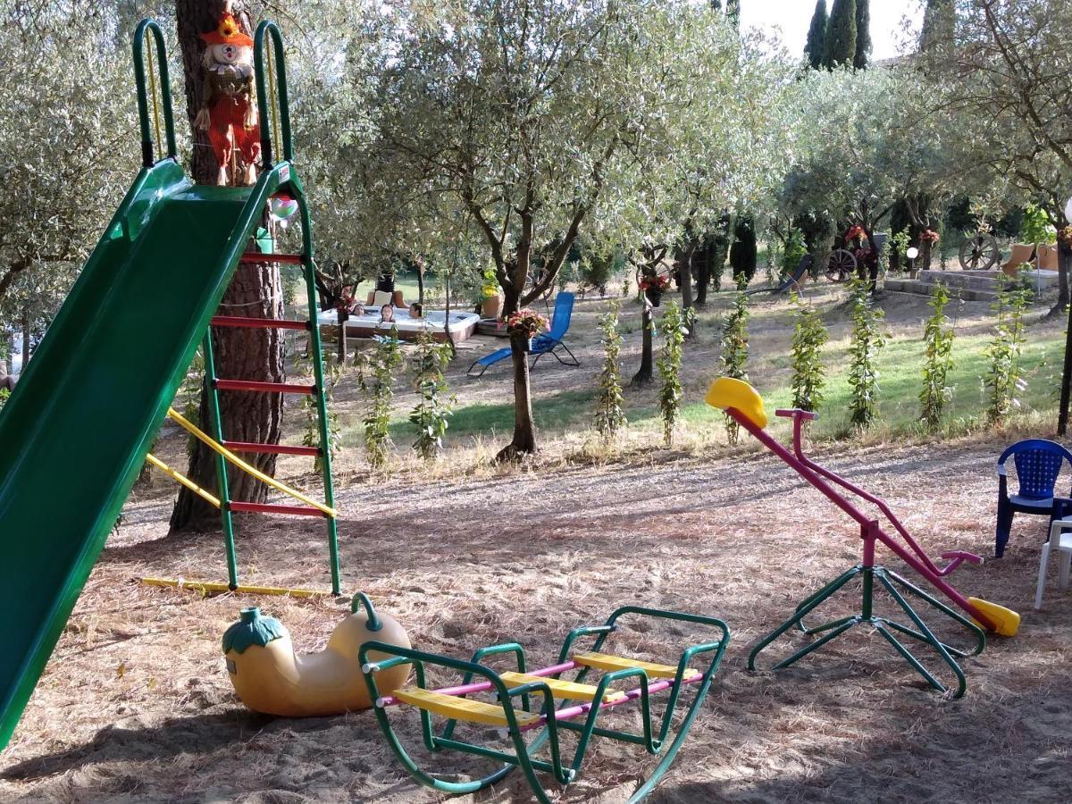 Agricamping Poggio Ai Pini Wine Camping Certaldo Buitenkant foto